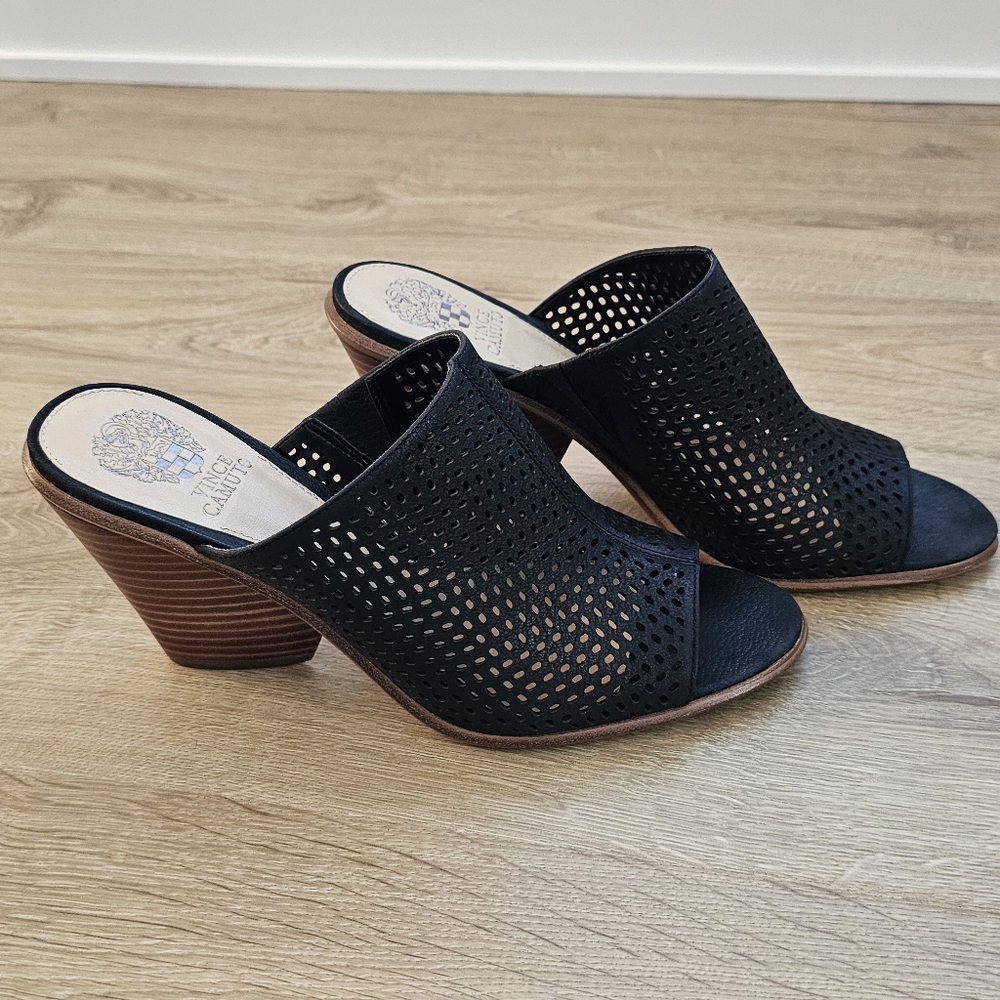 VINCE CAMUTO Women's Sandals Size 10M